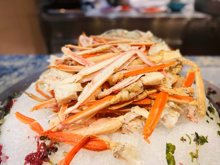 8 Seafood Buffets In Las Vegas For Crab Legs, Lobster, and, Sushi